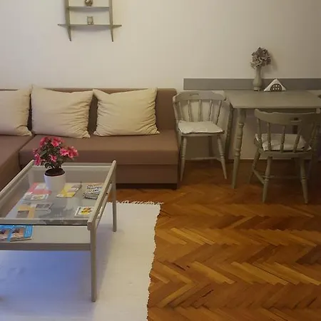 Apartment Hortenzia *